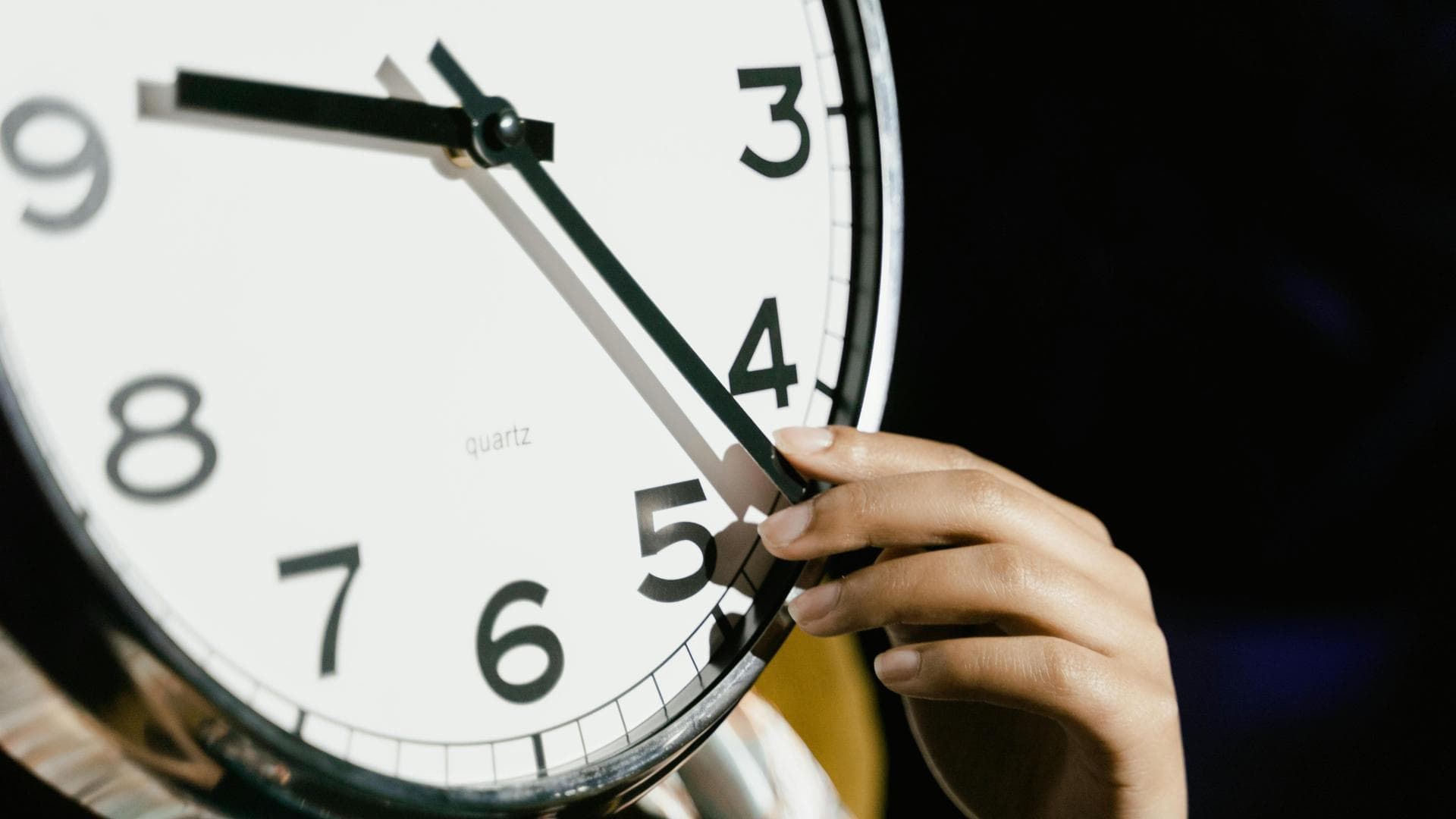 Zeitumstellung 2026: Dates for Summer & Winter Time in Germany